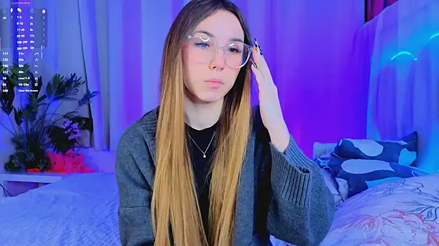 Snapshot of -CindyLou chatting on 11/29/25, 05:29 -CindyLou online show from 11/29/25, 05:29