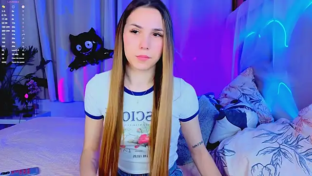 Snapshot of -CindyLou chatting on 10/26/25, 08:20 -CindyLou online show from 10/26/25, 08:20