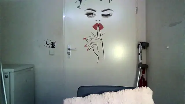 Chatdoll2 online show from 10/16/25, 04:26