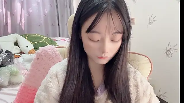 puppy-999 online show from 10/28/25, 02:45