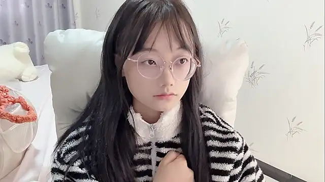 puppy-999 online show from 03/18/26, 01:53