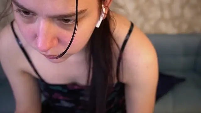 LiviaShy online show from 04/09/26, 01:06