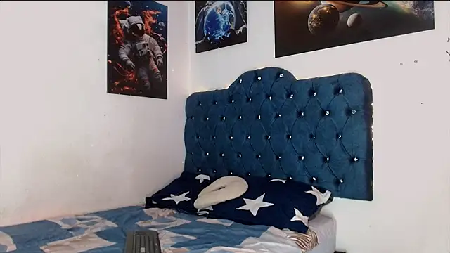 Arturocontreras11 online show from 12/04/25, 01:21