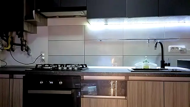 Pisypussy online show from 11/15/25, 03:16