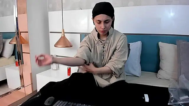 Ashkoreh online show from 04/07/26, 09:16