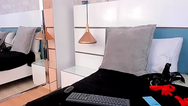 Ashkoreh online show from 10/28/25, 09:36