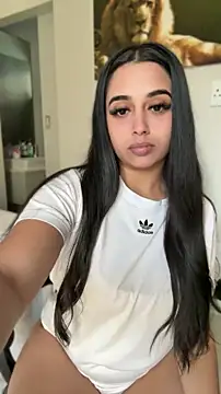 LilMisIndianx online show from 05/24/26, 06:46