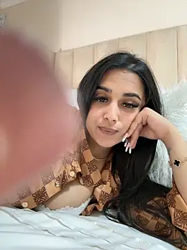 LilMisIndianx online show from 10/10/25, 08:48