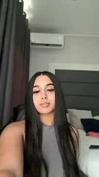 LilMisIndianx online show from 05/20/26, 12:46