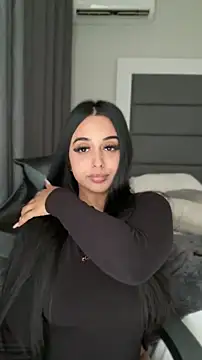 LilMisIndianx online show from 04/12/26, 01:03