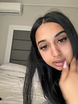 LilMisIndianx online show from 01/07/26, 07:24