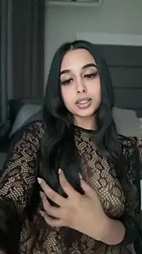 LilMisIndianx online show from 05/08/26, 12:42