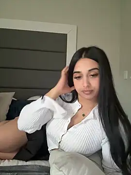 Snapshot of LilMisIndianx chatting on 12/17/25, 03:06 LilMisIndianx online show from 12/17/25, 03:06