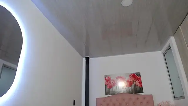 pinky f00x online show from 09/18/25, 10:02