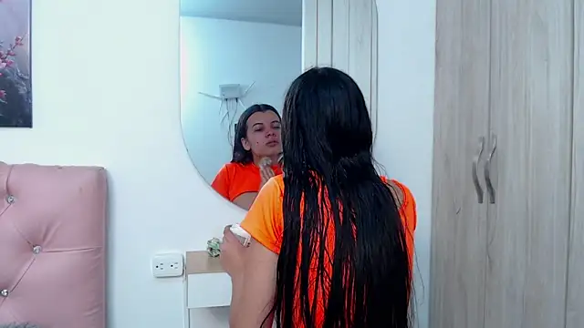 pinky f00x online show from 12/20/25, 07:17