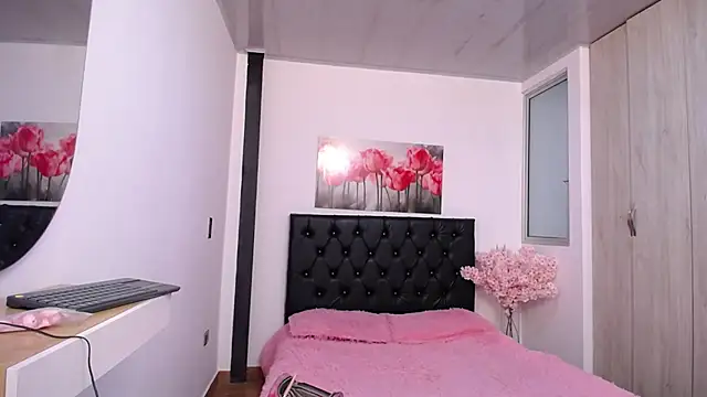 pinky f00x online show from 01/11/26, 07:54