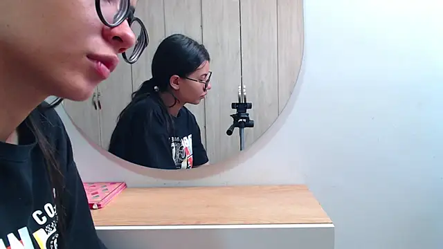 pinky f00x online show from 03/12/26, 07:40