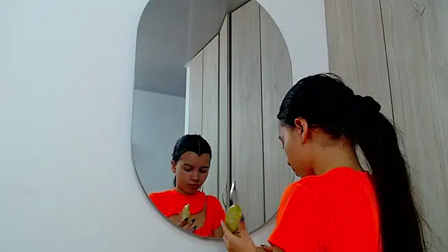 pinky f00x online show from 02/20/26, 07:27