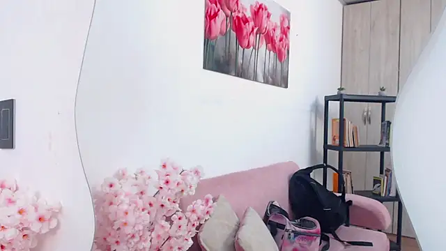 pinky f00x online show from 04/08/26, 07:26