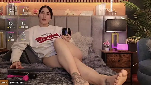 Angelina Dior online show from 01/15/26, 05:49