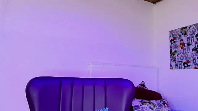 Victoria Thompson1 online show from 12/16/25, 08:02