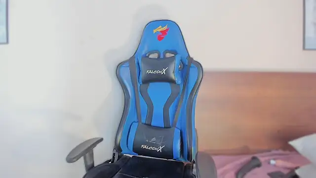 Snapshot of Niicol_Jenner chatting on 02/15/26, 07:51 Niicol Jenner online show from 02/15/26, 07:51