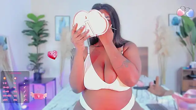 Niicol Jenner online show from 04/10/26, 12:56