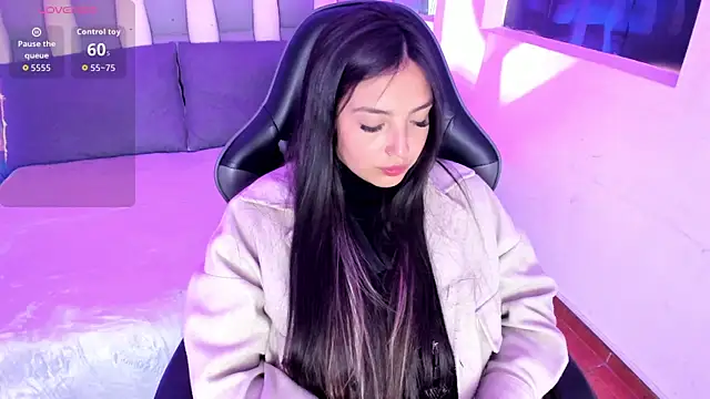 Adaara Rey online show from 11/12/25, 06:45