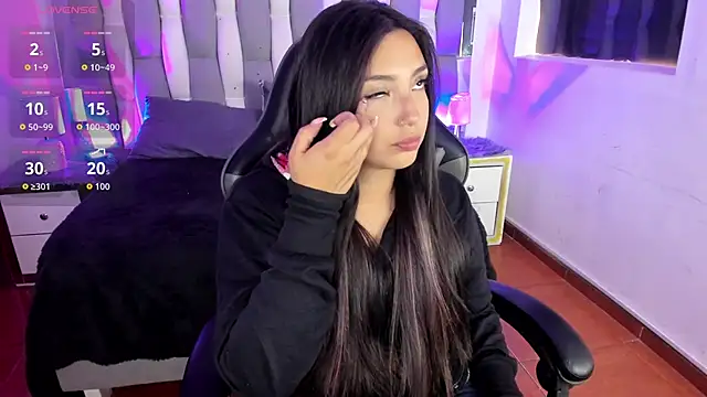 Adaara Rey online show from 11/10/25, 07:41