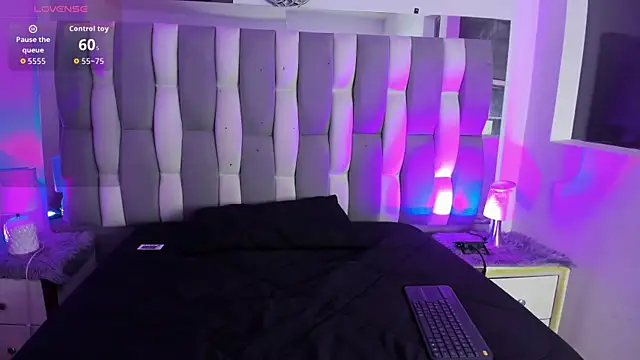 Adaara Rey online show from 11/21/25, 08:41