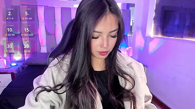 Adaara Rey online show from 11/01/25, 02:00