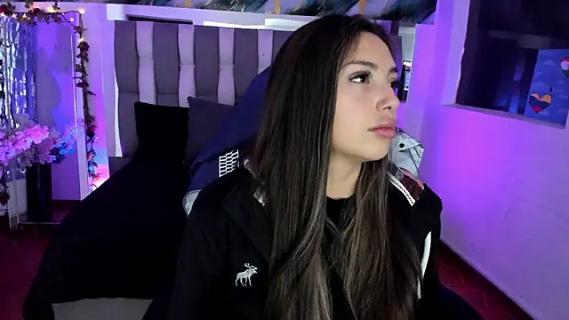 Adaara Rey online show from 12/18/25, 06:45