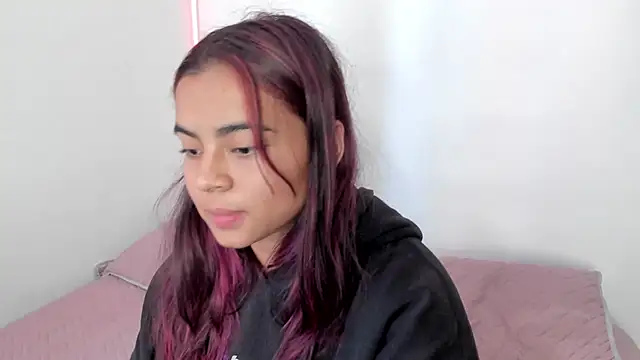 valy shyness online show from 09/18/25, 06:55