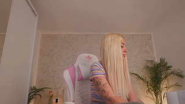 daisyblushh online show from 04/09/26, 04:02