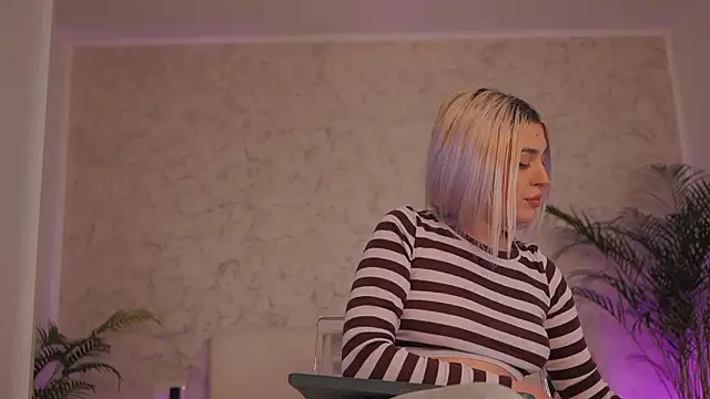 daisyblushh online show from 02/25/26, 04:07