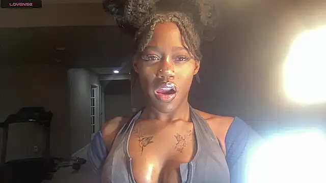 maskedgirl5005 online show from 09/28/25, 08:38