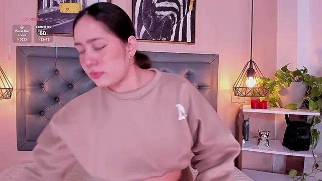 aisha duque online show from 02/27/26, 07:57