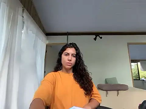deusaludovica online show from 05/07/26, 07:17