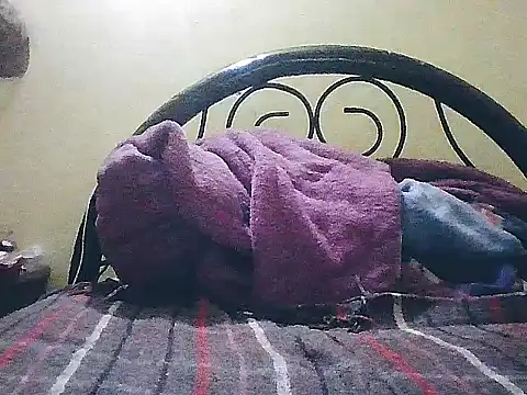 Snapshot of jorgexsuil2hh chatting on 11/25/25, 06:30 jorgexsuil2hh online show from 11/25/25, 06:30