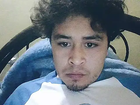 Snapshot of jorgexsuil2hh chatting on 11/21/25, 06:18 jorgexsuil2hh online show from 11/21/25, 06:18