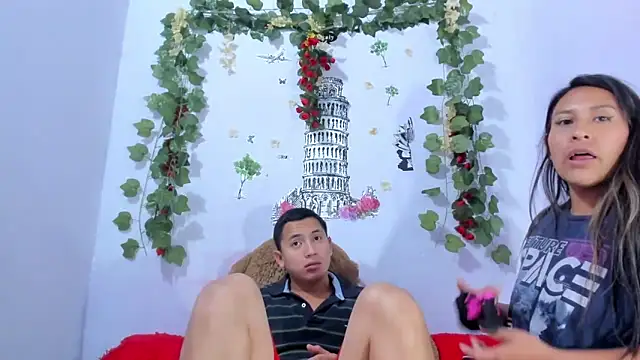 Snapshot of NataliaAndJulliam chatting on 02/03/26, 03:59 NataliaAndJulliam online show from 02/03/26, 03:59