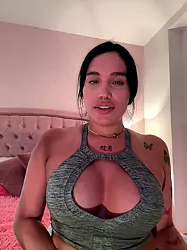 Bella  Wood online show from 11/13/25, 08:02