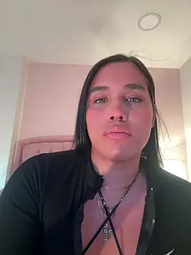 Bella  Wood online show from 04/04/26, 10:05