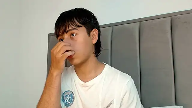 Snapshot of nico_leroy chatting on 09/22/25, 07:09 nico leroy online show from 09/22/25, 07:09