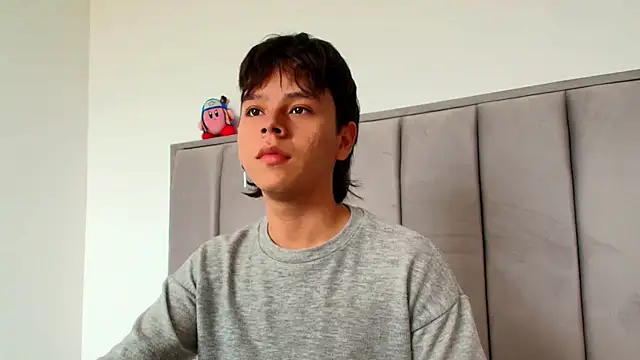 Snapshot of nico_leroy chatting on 09/21/25, 03:28 nico leroy online show from 09/21/25, 03:28