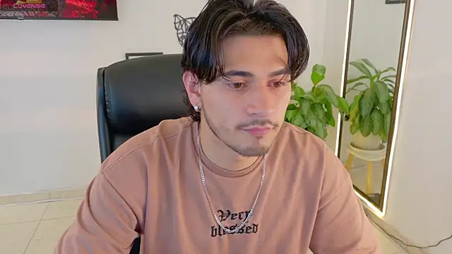 Elian savoy online show from 11/24/25, 11:49