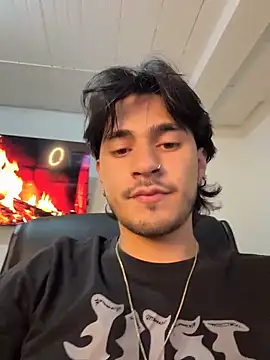 Elian savoy online show from 10/31/25, 01:57