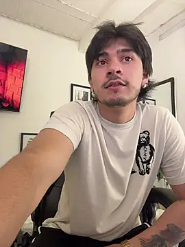 Snapshot of Elian_savoy chatting on 10/05/25, 11:50 Elian savoy online show from 10/05/25, 11:50