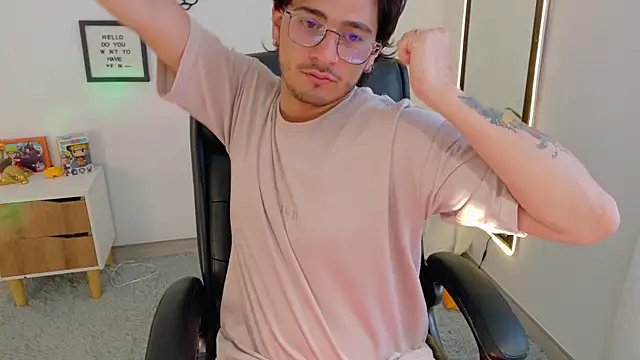 Elian savoy online show from 12/17/25, 12:32