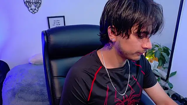 Elian savoy online show from 03/24/26, 12:49